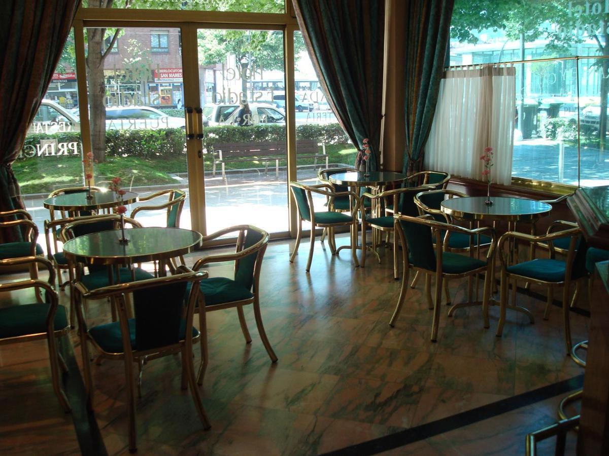 Hotel Estadio Билбао Екстериор снимка