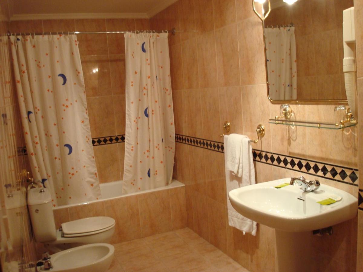 Hotel Estadio Билбао Екстериор снимка